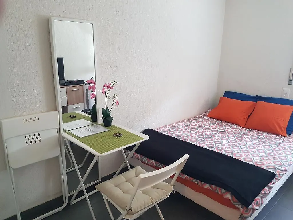 Studio Quartier Jonction Hotel Ginevra